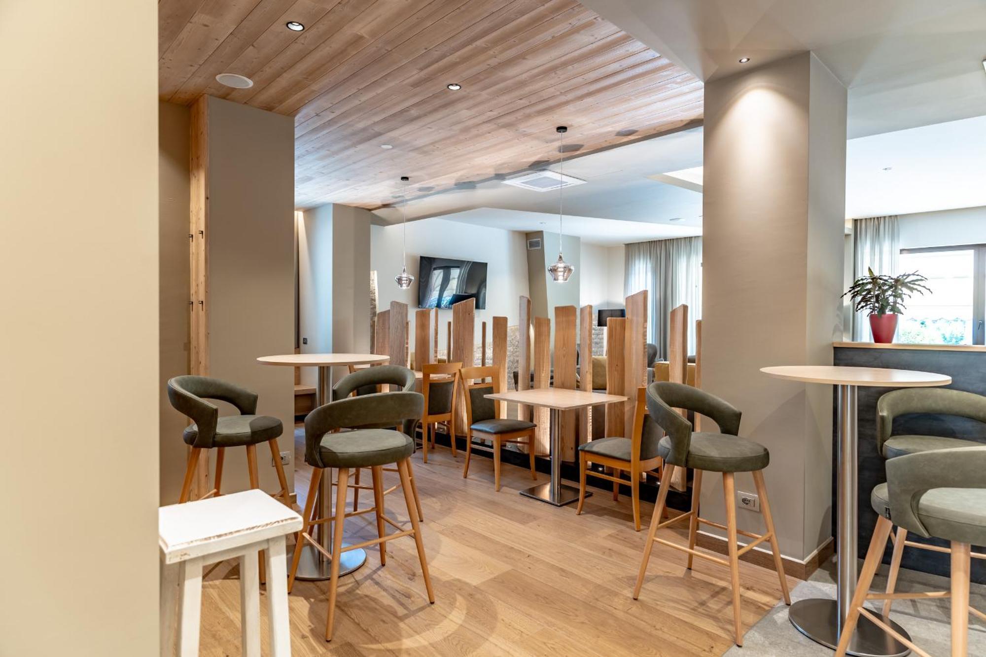 Ariston Hotel