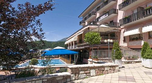 Hotel Ariston 3*